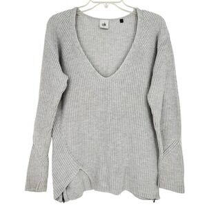 Cabi Gray Minimalist Cozy Ribbed V Neck Side Zip Sweater Capsule Womens S